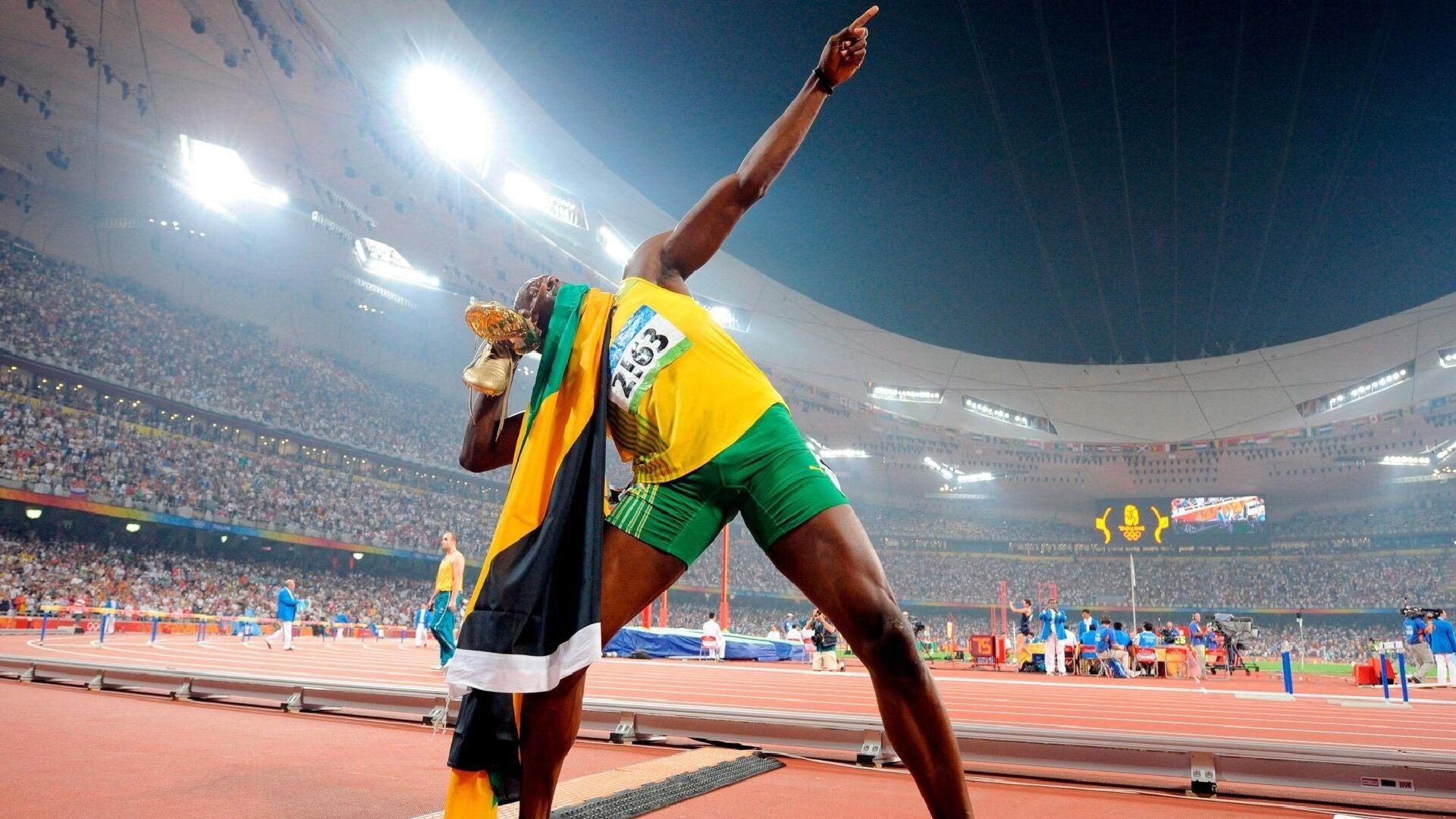 《年度最佳操作盘点：精彩瞬间汇总》，精彩操作集锦